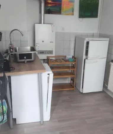 Mit Garten In Zentrum Шверин